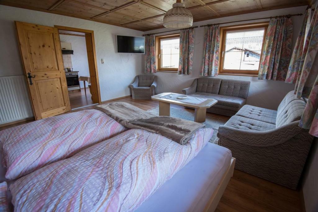 Ferienwohnungen Wolf Holzgau Luaran gambar